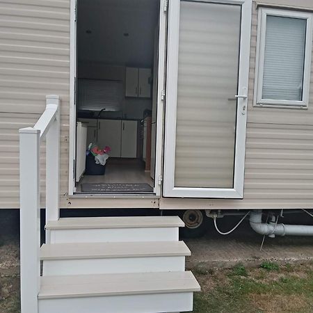 Caledonian Caravan Jaywick Sands Extérieur photo