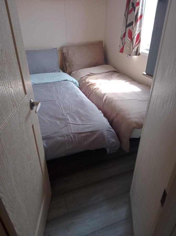 Caledonian Caravan Jaywick Sands Extérieur photo