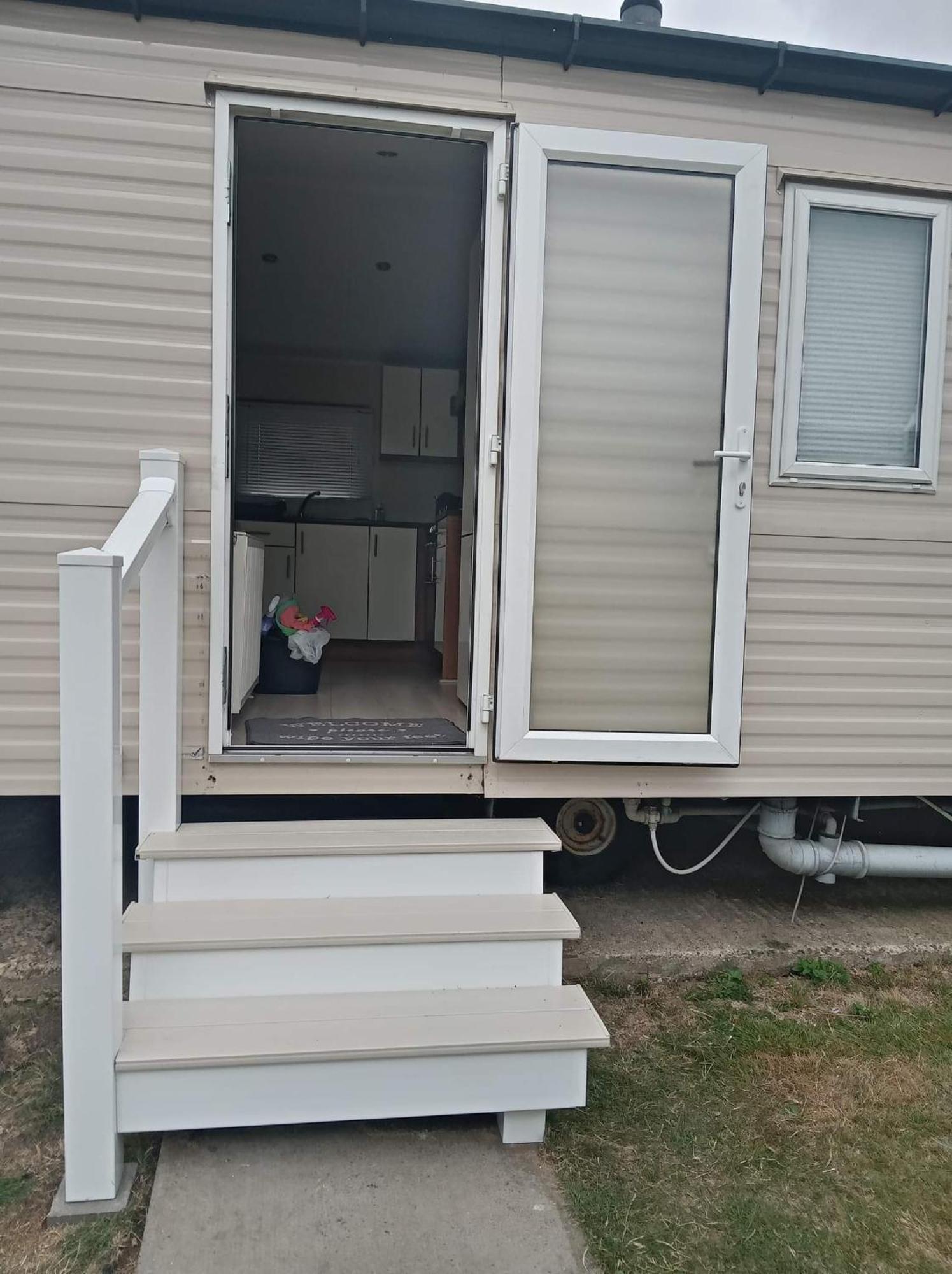 Caledonian Caravan Jaywick Sands Extérieur photo