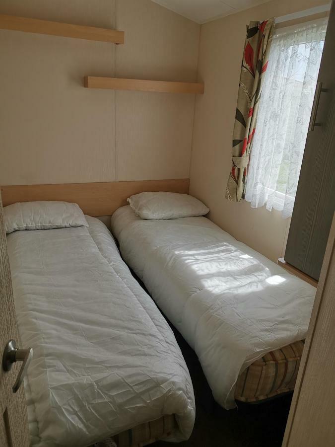 Caledonian Caravan Jaywick Sands Extérieur photo