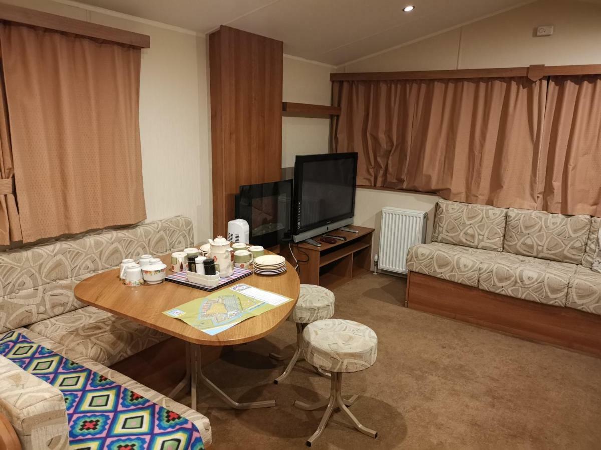 Caledonian Caravan Jaywick Sands Extérieur photo