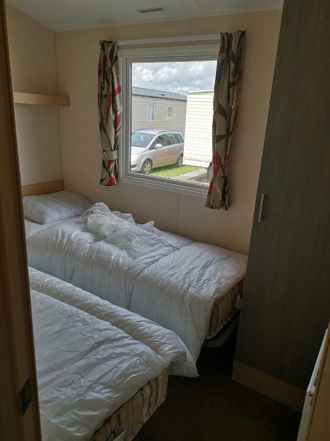 Caledonian Caravan Jaywick Sands Extérieur photo